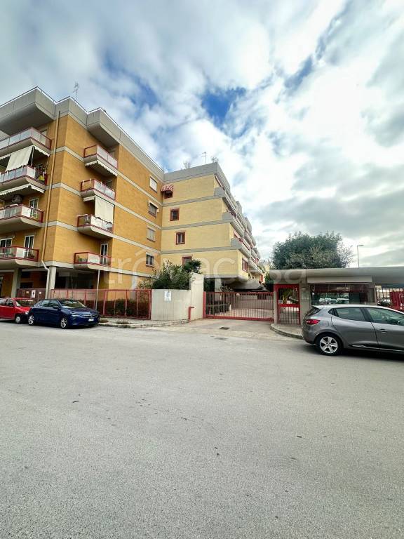 appartamento in vendita a Taranto in zona Italia-Montegranaro