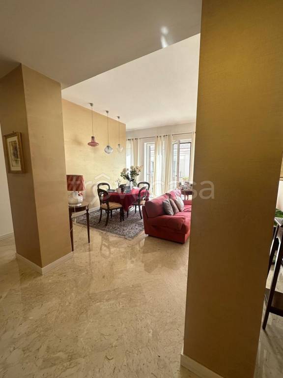 appartamento in vendita a Taranto in zona Borgo