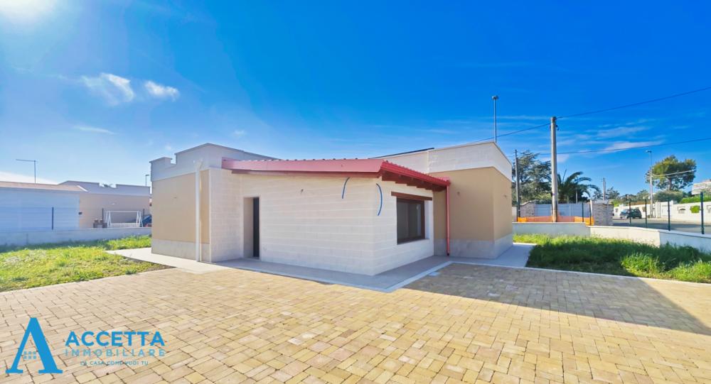 casa indipendente in vendita a Taranto in zona Talsano