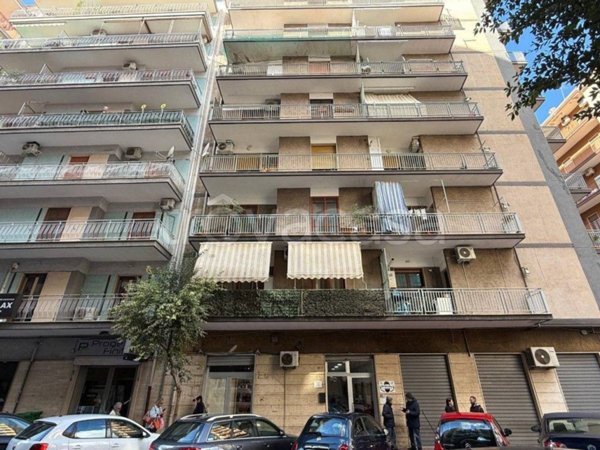 negozio in vendita a Taranto in zona Italia-Montegranaro