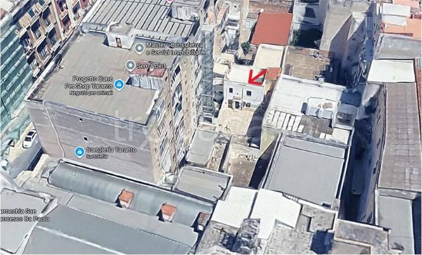 appartamento in vendita a Taranto in zona Borgo