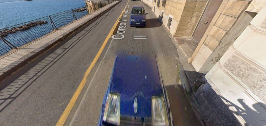 ufficio in vendita a Taranto in zona Borgo Antico