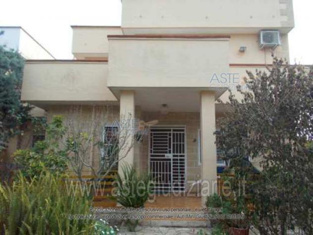 casa indipendente in vendita a Taranto