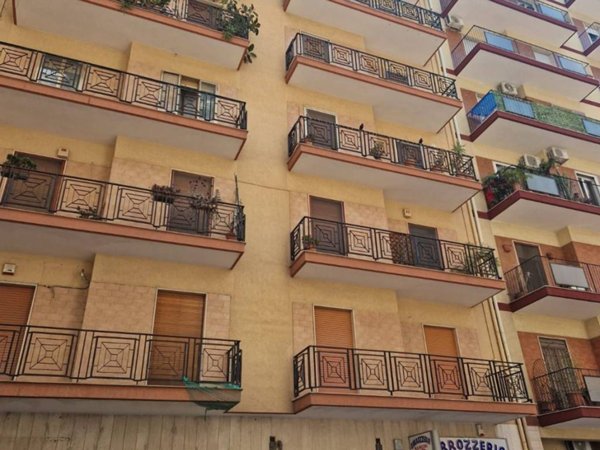 appartamento in vendita a Taranto in zona Italia-Montegranaro