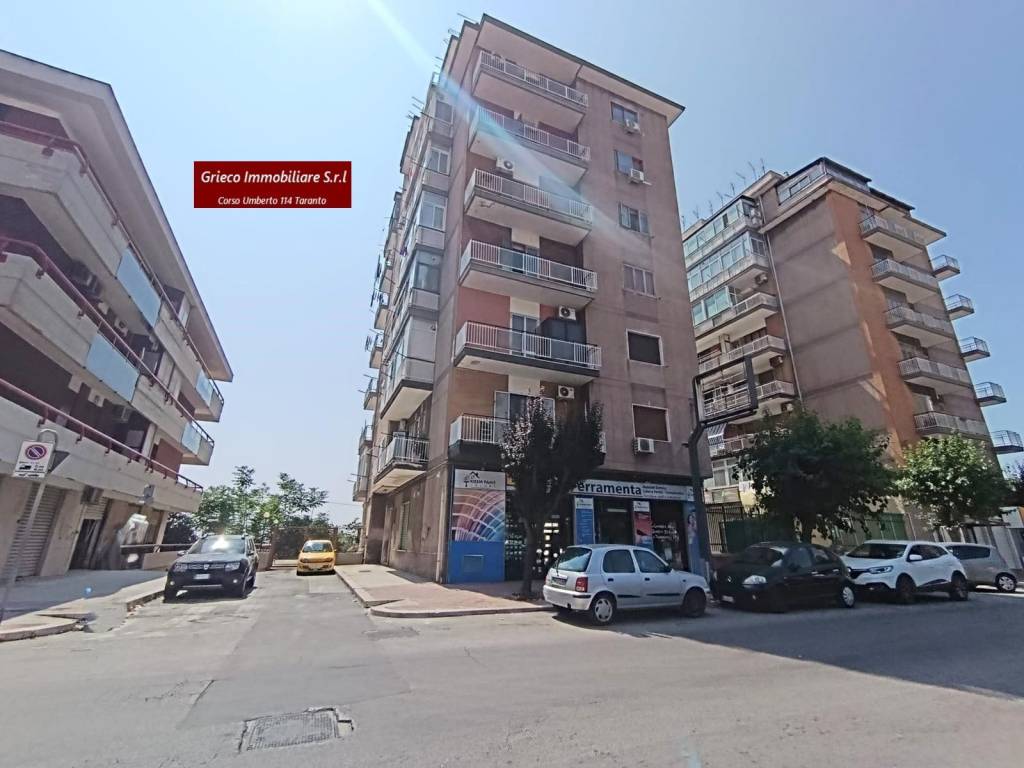 appartamento in vendita a Taranto in zona Tamburi-Croce