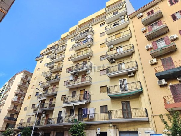 appartamento in vendita a Taranto in zona Tre Carrare-Battisti