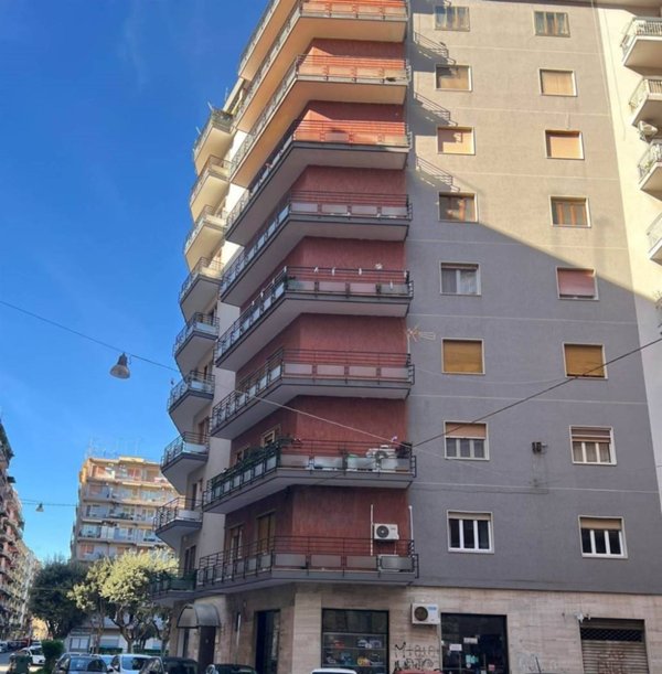 appartamento in vendita a Taranto in zona Tre Carrare-Battisti