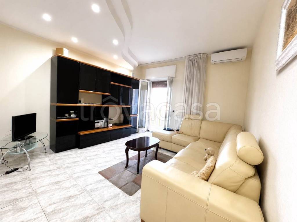 appartamento in vendita a Taranto in zona Italia-Montegranaro