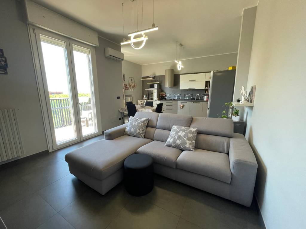 appartamento in vendita a Taranto in zona Tamburi-Croce