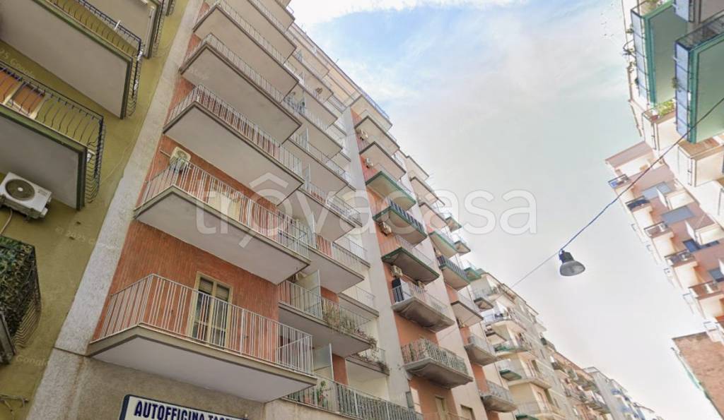 appartamento in vendita a Taranto in zona Tre Carrare-Battisti