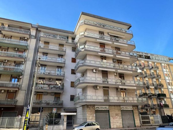 appartamento in vendita a Taranto in zona Italia-Montegranaro