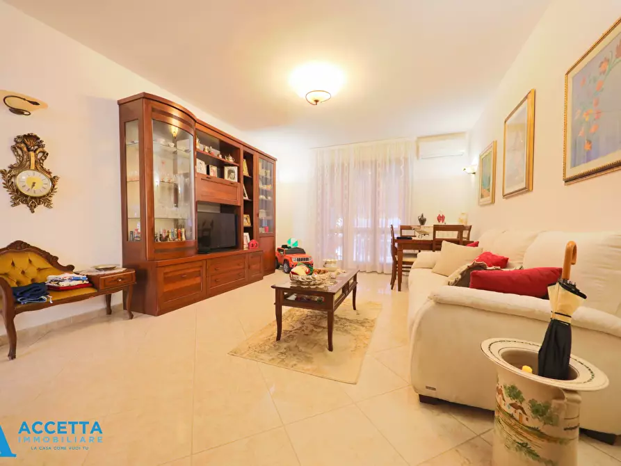 appartamento in vendita a Taranto in zona Tre Carrare-Battisti