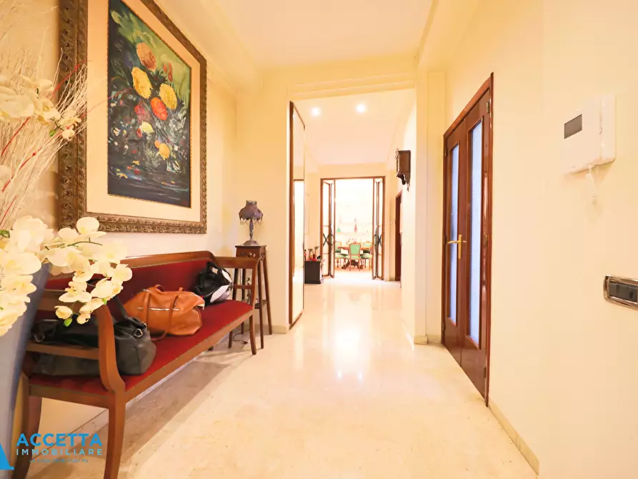 appartamento in vendita a Taranto in zona Italia-Montegranaro