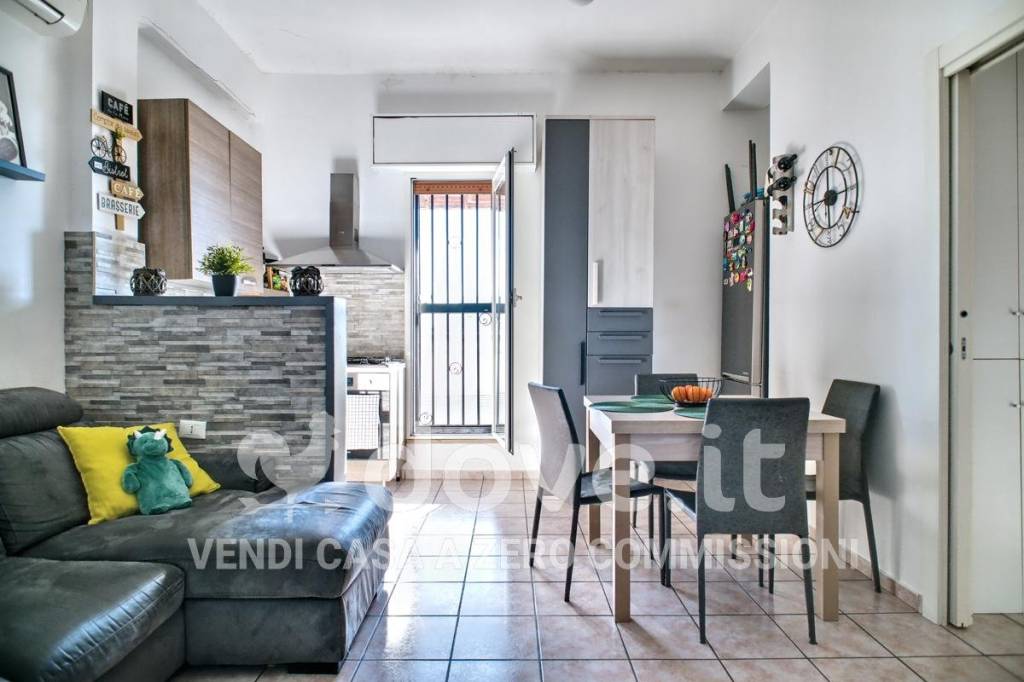 appartamento in vendita a Taranto in zona Italia-Montegranaro