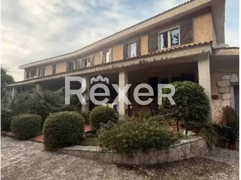 casa indipendente in vendita a Taranto in zona Talsano