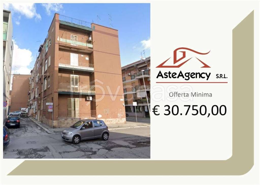 appartamento in vendita a Taranto in zona Tamburi-Croce
