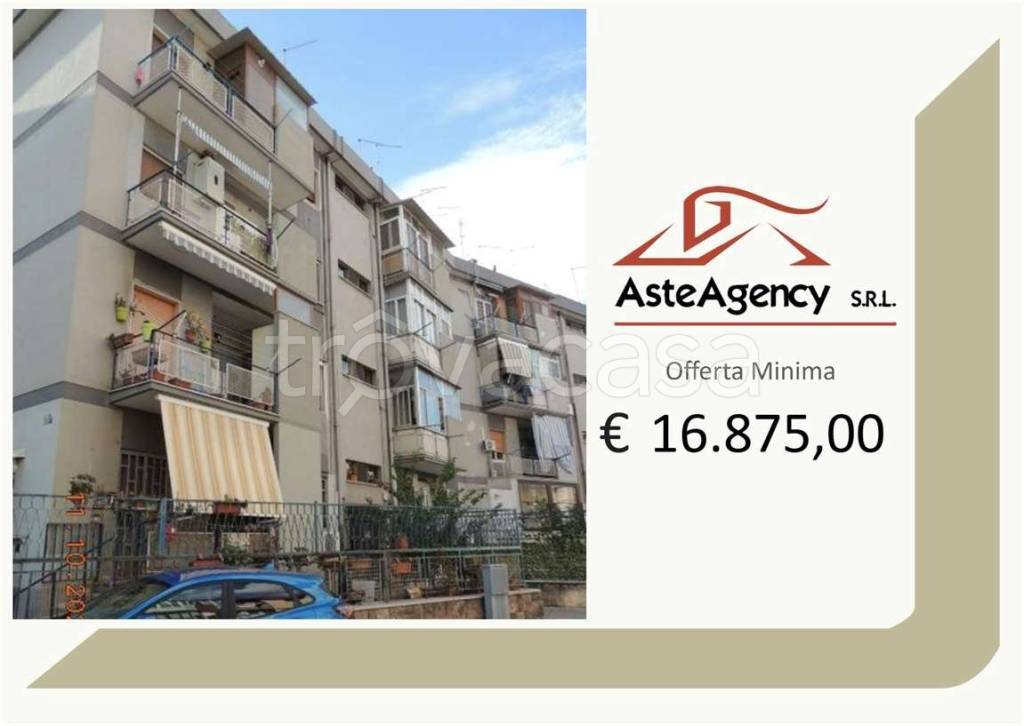 appartamento in vendita a Taranto in zona Tamburi-Croce