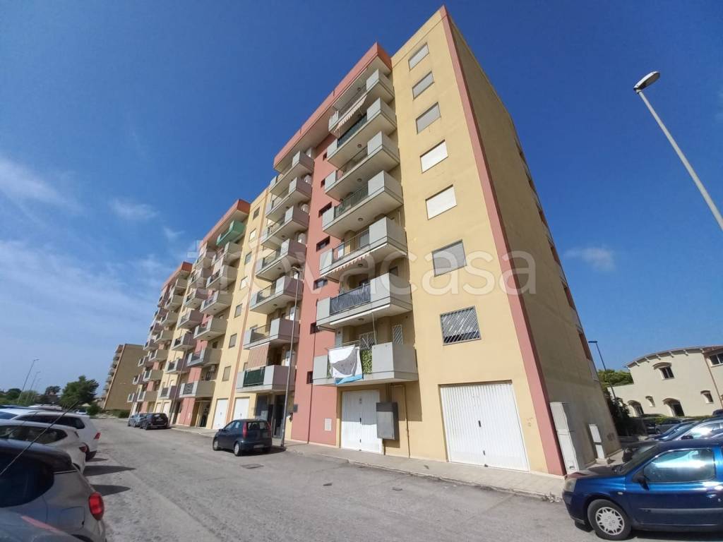 appartamento in vendita a Taranto in zona Carelli