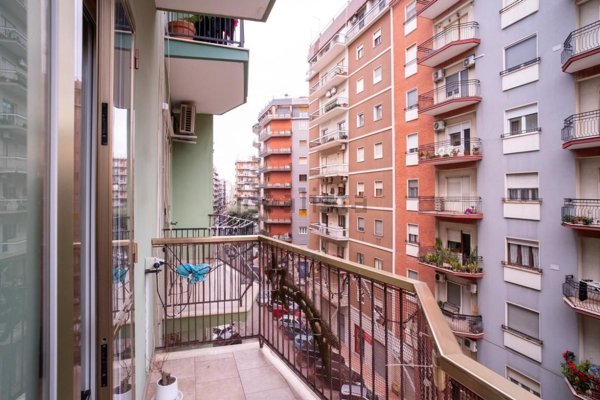 appartamento in vendita a Taranto in zona Tre Carrare-Battisti