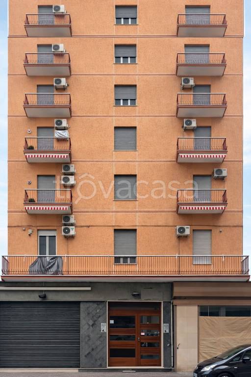 appartamento in vendita a Taranto in zona Tre Carrare-Battisti