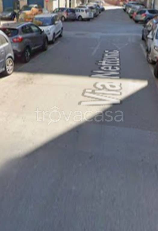 locale di sgombero in vendita a Taranto in zona Tre Carrare-Battisti