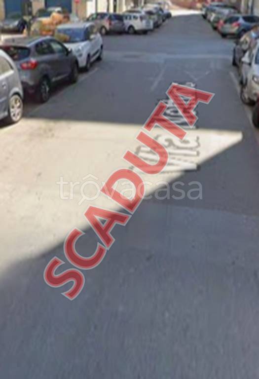 locale di sgombero in vendita a Taranto