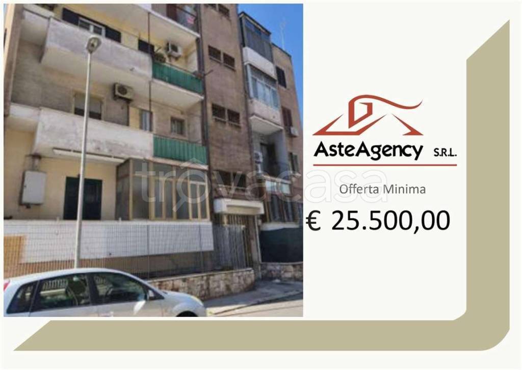 appartamento in vendita a Taranto in zona Tamburi-Croce