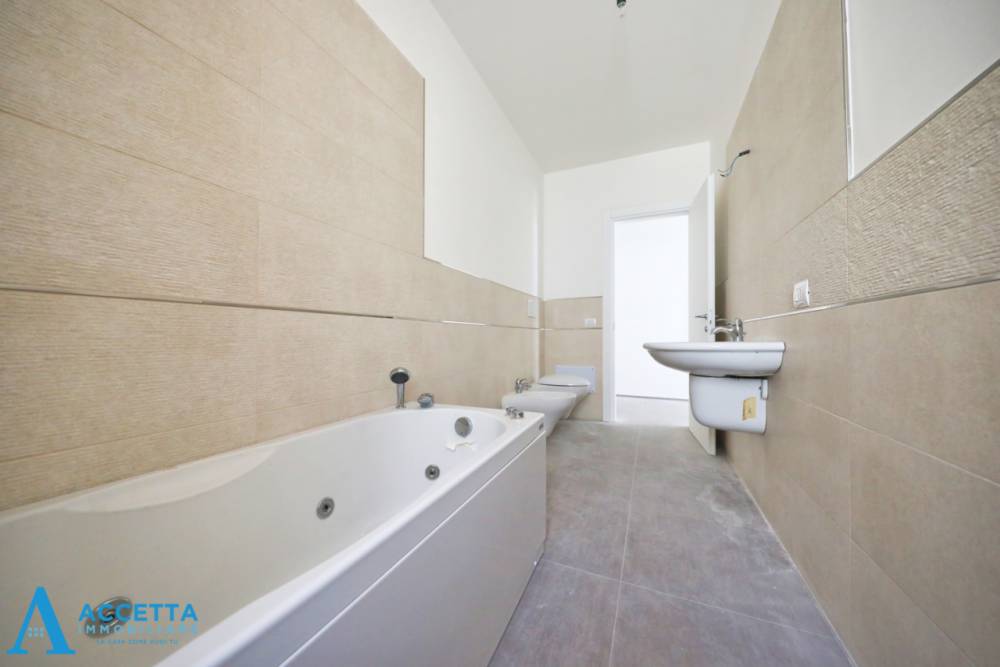 appartamento in vendita a Taranto in zona Borgo