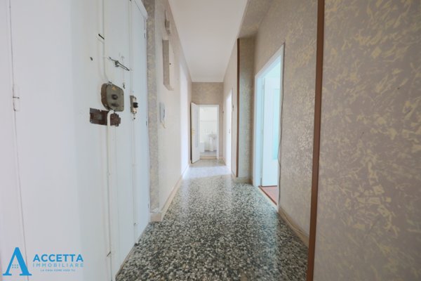 appartamento in vendita a Taranto in zona Tre Carrare-Battisti