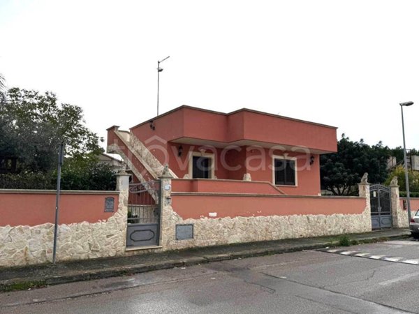casa indipendente in vendita a Taranto in zona Talsano