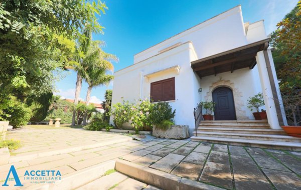 casa indipendente in vendita a Taranto in zona Lama