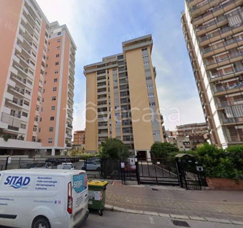 appartamento in vendita a Taranto in zona Italia-Montegranaro