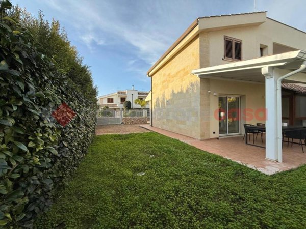 casa indipendente in vendita a Taranto in zona San Vito