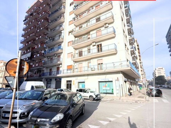 appartamento in vendita a Taranto in zona Italia-Montegranaro