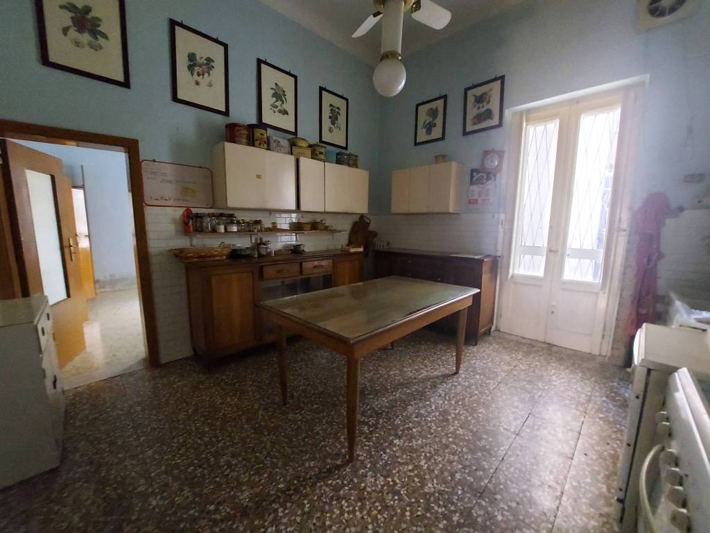 appartamento in vendita a Taranto in zona Tre Carrare-Battisti