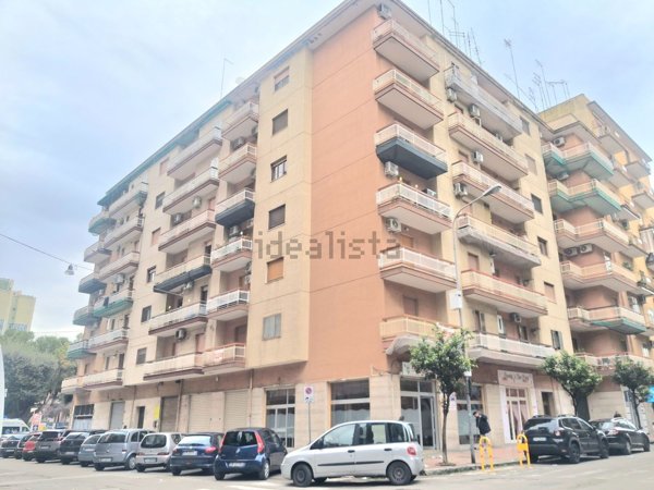 appartamento in vendita a Taranto in zona Tre Carrare-Battisti