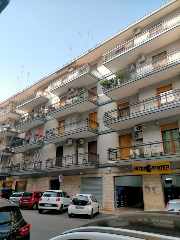 appartamento in vendita a Taranto in zona Italia-Montegranaro