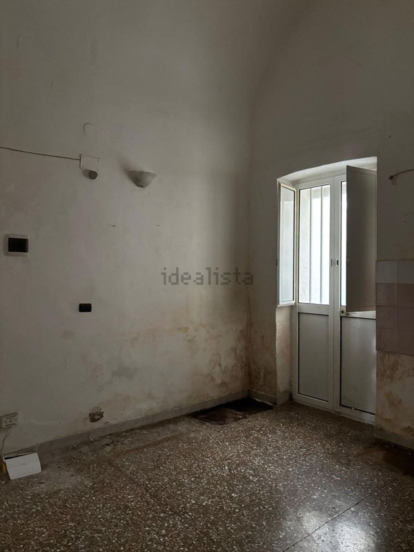 appartamento in vendita a Taranto in zona Tre Carrare-Battisti