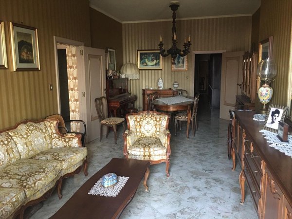 appartamento in vendita a Taranto in zona Tre Carrare-Battisti