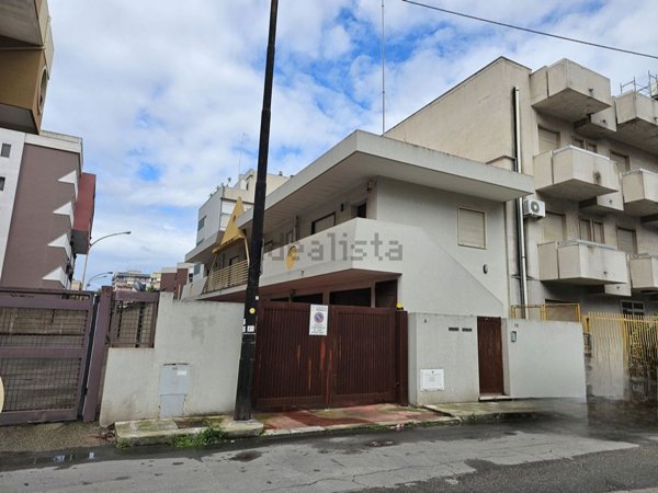 appartamento in vendita a Taranto in zona Solito-Corvisea