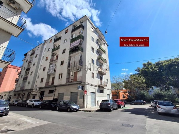 appartamento in vendita a Taranto in zona Tre Carrare-Battisti