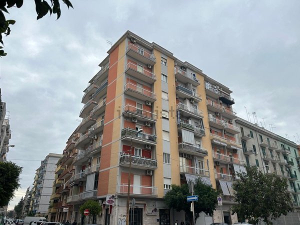 appartamento in vendita a Taranto in zona Tre Carrare-Battisti