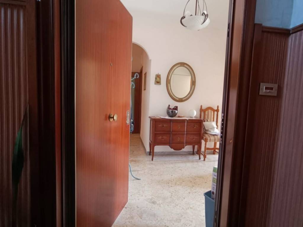 appartamento in vendita a Taranto in zona Tre Carrare-Battisti