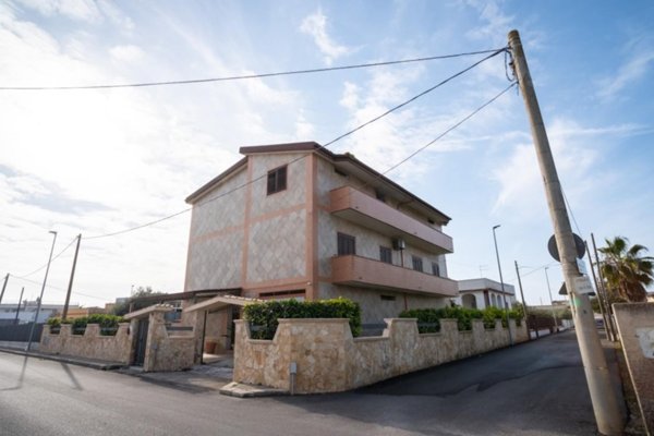 casa indipendente in vendita a Taranto in zona Talsano