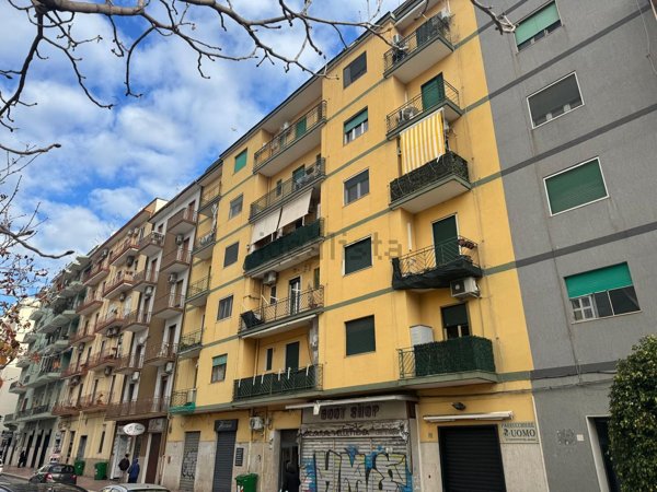 appartamento in vendita a Taranto in zona Italia-Montegranaro