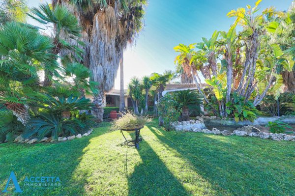 casa indipendente in vendita a Taranto in zona San Vito