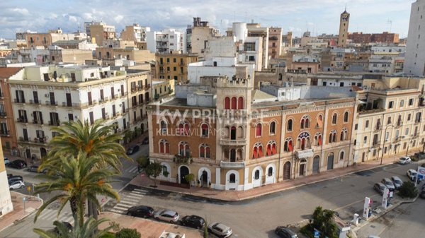 appartamento in vendita a Taranto in zona Borgo