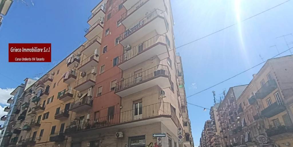 appartamento in vendita a Taranto in zona Tre Carrare-Battisti