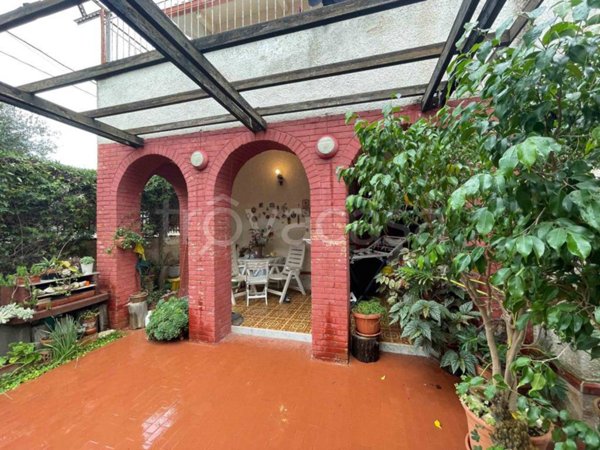 casa indipendente in vendita a Taranto in zona San Vito