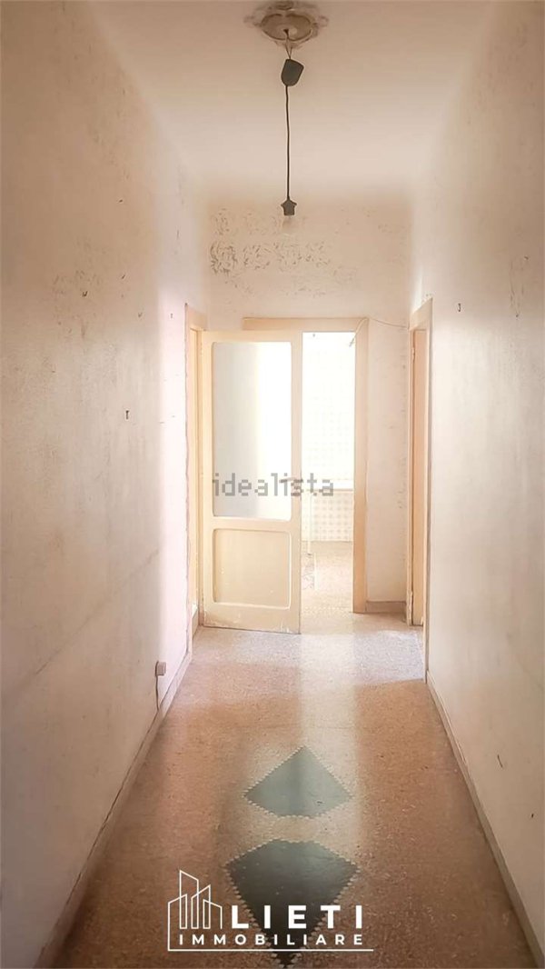 appartamento in vendita a Taranto in zona Tamburi-Croce